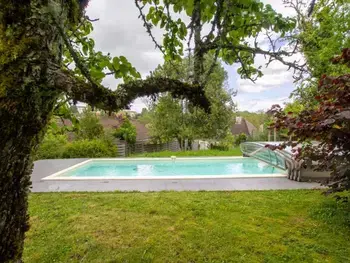 Gite in Thenon,Maison indépendante en Dordogne avec piscine privée, jardin clos et équipements complets FR-1-616-377 N°1011583