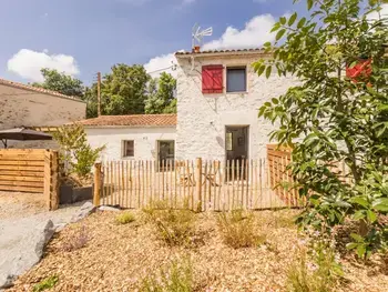 Casa rural en Saint Colomban,Ancien corps de ferme rénové avec jardin, proche de Nantes, wifi, borne de recharge et animaux acceptés. FR-1-306-1280 N°1011661