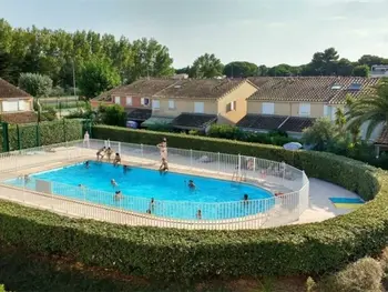 Haus in Le Grau du Roi,Maison Provençale avec Piscine, Jardin et Terrasse, Parking Privé, 4-6 Pers. au Grau-du-Roi FR-1-731-95 N°1012120