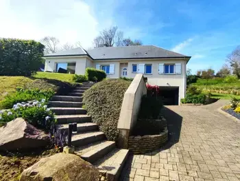 Cottage in Veulettes sur Mer,Maison avec jardin, terrasses et garage proche plage à Veulettes-sur-Mer FR-1-441-955 N°1012313