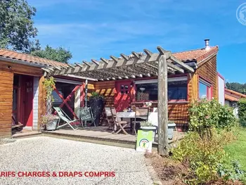 Gîte in Montbrison,Charmant gîte à Montbrison avec terrasse et jardin, parking, wifi FR-1-496-329 N°1013014