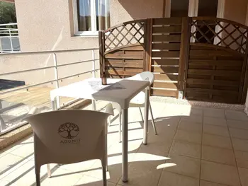 Appartement à Saint Florent,Studio climatisé avec piscine et parking à Saint-Florent FR-1-650-41 N°1013433