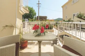 Apartamento en Cavtat,Apartment Viva la Vita - Two-Bedroom Apartment with Shared Pool HR-00078-30 N°1015466