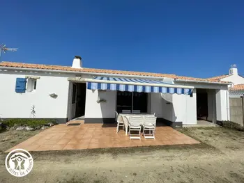 Cottage in Barbâtre,Charmante maison en lisière de forêt à Noirmoutier, proche plage et Passage du Gois FR-1-426-563 N°1016547