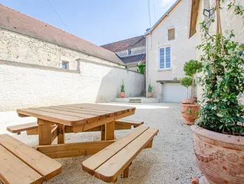 Gîte in Les Riceys,Maison de Charme avec Terrasse, Barbecue, Animaux Acceptés et Parking Privé FR-1-543-356 N°1017504