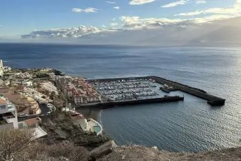 Boat in Acantilados de Los Gigantes, Santiago del Teide, T,408326 ES-38683-28 N°1018691