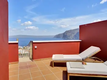 Apartment in Puerto de Santiago,Penthouse avec Grande Terrasse et BBQ, Clim, Vue Imprenable aux Canaries ES-347-11 N°1018966