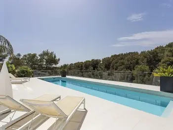 Villa in Sitges,Villa moderne près de Sitges avec piscines privées, WiFi et animaux admis ES-343-13 N°1019650