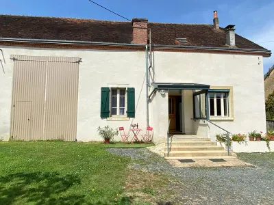 Gite à Gournay,Charmante fermette avec jardin clos et étang privé, idéale pour découvrir le Berry FR-1-591-622 N°1019709