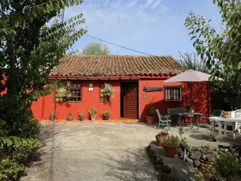 Cottage in Vega de San Mateo,Gîte rustique avec piscine, jardin et BBQ, idéale pour randonnées ES-346-7 N°1019808