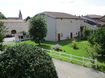 Gite in Esley,Maison familiale avec cheminée, jardin et WiFi à Esley, Vosges FR-1-589-743 N°1019818