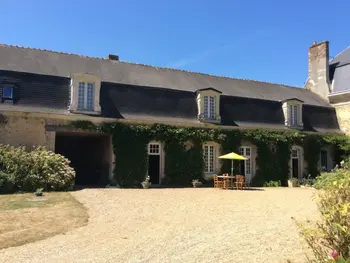 Gîte in Saint Pavace,Gîte historique au château de charme proche du Mans FR-1-410-453 N°1021101