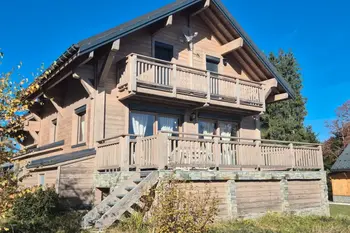 Chalet a La Feclaz,**Chalet d'exception à louer à La Féclaz – 4 chambres, 10 couchages 1433985 N°1022073