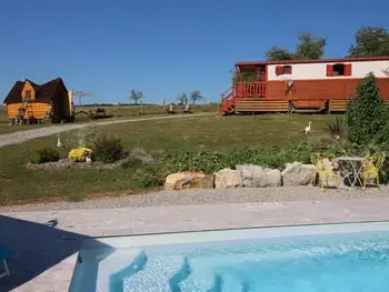 Casa rural en Vy le Ferroux,Séjour en roulotte avec piscine et WiFi en Vallée de la Saône FR-1-583-79 N°1022276