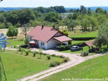 Gite in Fougerolles Saint Valbert,Gîte 4* avec salle de jeux, 3 chambres dans Les Vosges FR-1-583-306 N°1022385