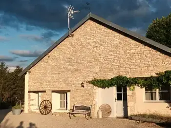 Casa rural en Gy,Maison de charme à Gy, 3 chambres, parking, wifi, nature et randonnées FR-1-583-312 N°1022391