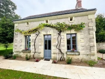 Cottage in Avon les Roches,Gîte de charme en Touraine avec jardin, proche châteaux de la Loire FR-1-381-598 N°1023590