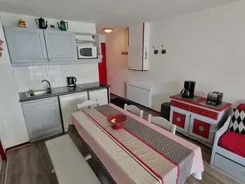 Appartamento a Valfréjus,Appartement 3 pièces pour 6, proche télésiège à Valfréjus FR-1-265-368 N°1029739