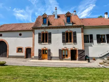 Casa rural en Bougnon,Gîte familial au calme avec spa, piscine privée et nombreuses activités FR-1-583-301 N°1030414