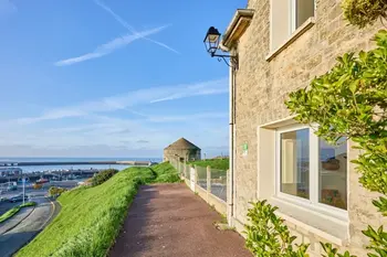 Haus in Port en Bessin Huppain,La Tour Vauban - Vue sur le port 1475027 N°1030442