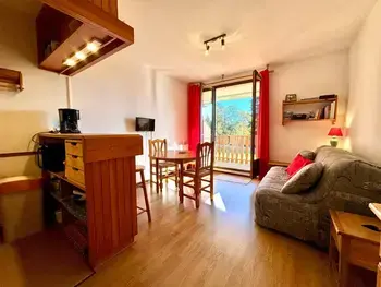 Apartamento en Pugny Chatenod,Studio skis aux pieds avec balcon et animaux admis FR-1-432-89 N°1030760