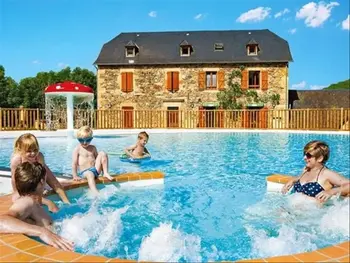 Chalet en Saint Geniez d'Olt,Camping Ushuaïa Villages Rives d'Olt et Aubrac - Chalet Eco 2 chambres 4/5 personnes 1479361 N°1030785