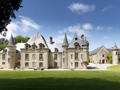 Gite à Yvetot Bocage,Élégant château historique avec piscine, tennis et Wi-Fi à Yvetot-Bocage FR-1-362-1186 N°1034042