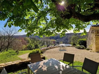 Gite à Saint Crépin et Carlucet,Charmante maison périgourdine avec piscine et climatisation FR-1-616-438 N°1034150