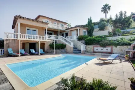 Villa à Fréjus, Villa élégante à Fréjus, Piscine - L1061465 - Photo 1