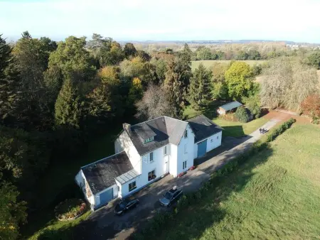 Maison à Pontorson, Maison cosy à Pontorson avec jardin clos et terrasse - L1062912 - Photo 1