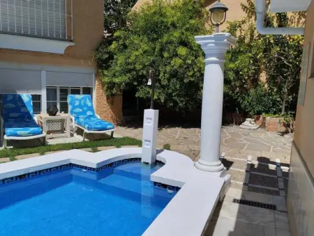 Maison à Fuengirola, Maison spacieuse avec piscine privée près de Fuengirola - L1064570 - Photo 1