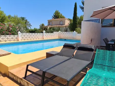 Villa à Dénia, Villa ensoleillée à Dénia avec piscine privée et vue mer - L1065777 - Photo 1