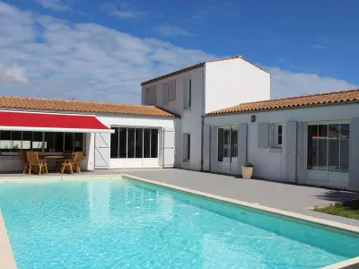 Maison à La Brée les Bains, Maison contemporaine avec piscine chauffée sur l'île d'Oléron - L1071563 - Photo 1